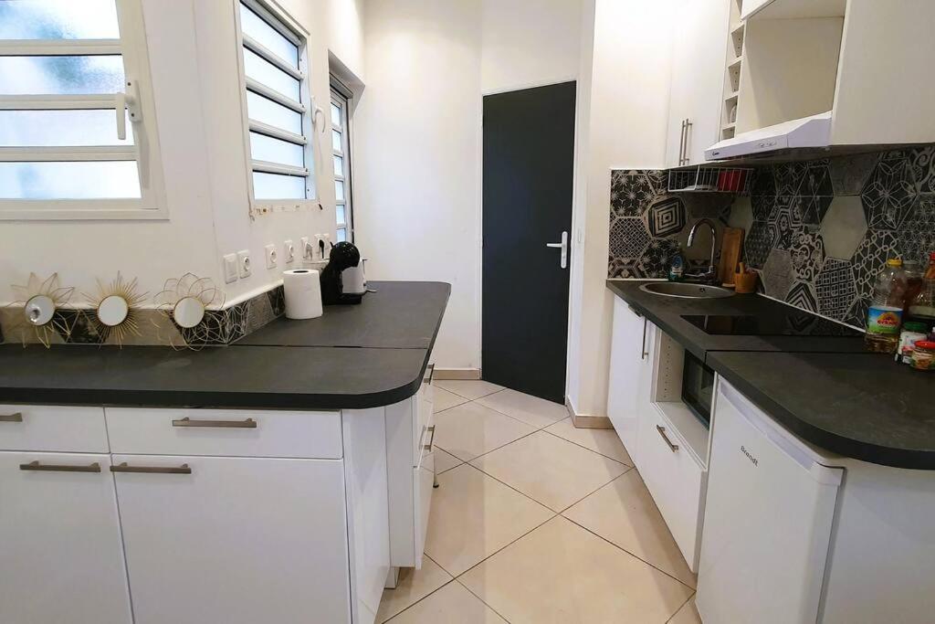 Studio Pour 2 Personnes Proche De L'Hopital Et Du Jardin De L'Etat Saint-Denis Dış mekan fotoğraf